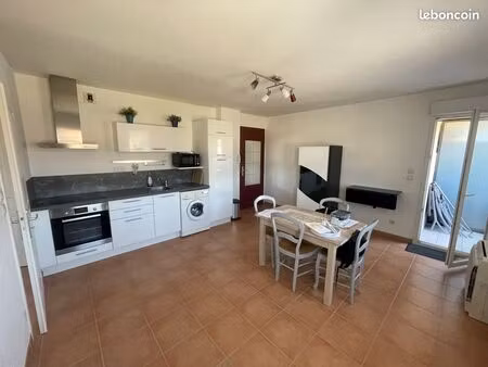 appartement t2 à louer / cabries calas