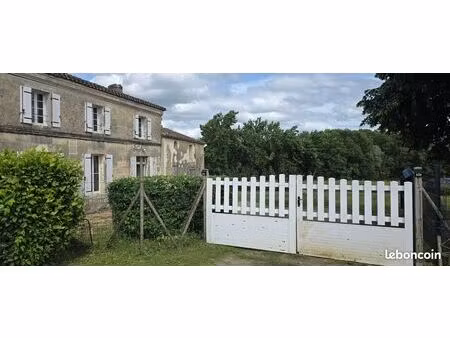 grande maison- 3/4 chambres