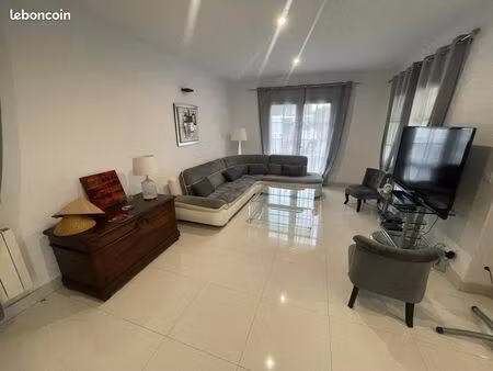location t4 meublé avec piscine/jaccuzi intérieurs
