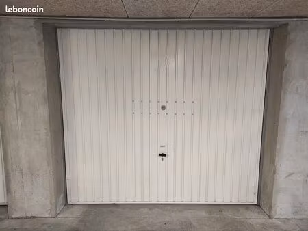 garage sous sol sécurisé / grenoble 38000