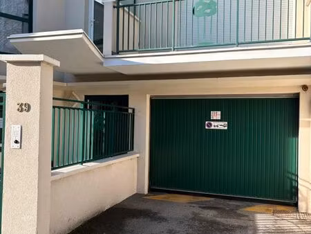 place de parking securisé - gare rer d maisons-alfort/alfortville