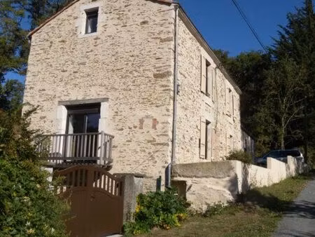 grande maison rénovée au calme