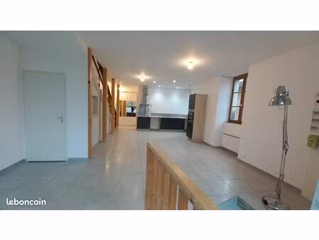 appartement t3 - 91m² - rénové à neuf