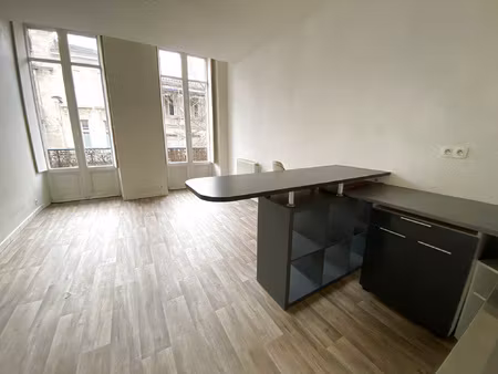location appartement 2 pièces 40m² bordeaux 33000
