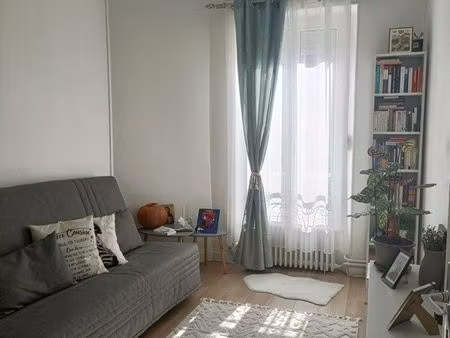 joli appartement meublé 35m carré villemomble
