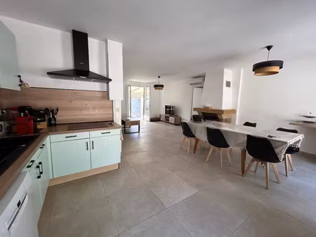 maison t4/5 plain-pied 109 m2 + annexe de 23 m2 + piscine