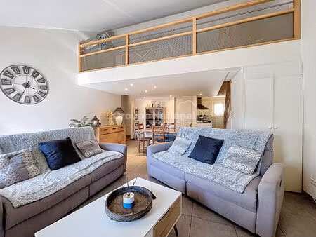 rochegude a vendre : très bel appartement 2 chambres avec grand garage