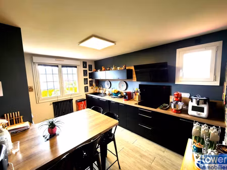 maison  6 pièce(s)  4 chambre(s)  116 m²