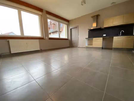 location appartement 3 pièces 74 m² à charquemont (25140)