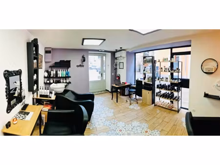 appartement t3 + murs commerciaux en rez -de-chaussée 100 m2