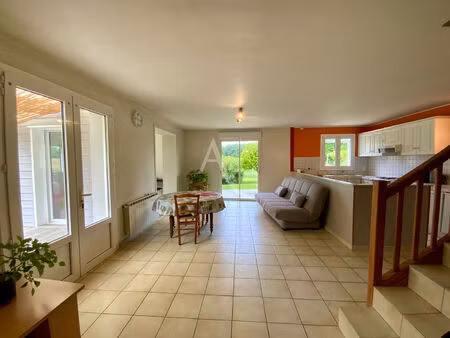 vente maison 5 pièces  125.00m²  agudelle