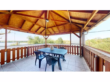 vente maison 3 pièces  64.00m²  urt