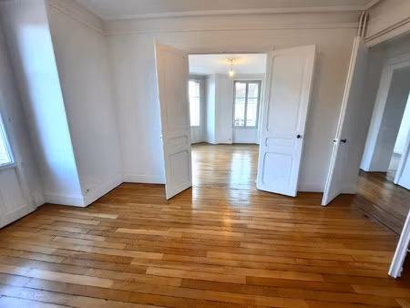 location appartement 3 pièces 71m² nancy 54000
