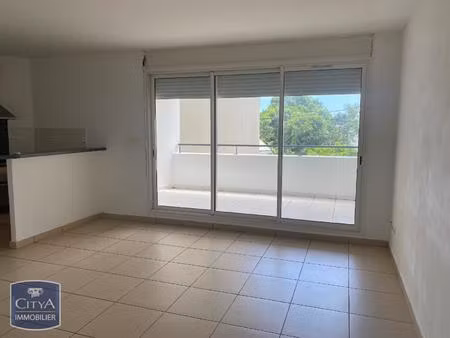 location appartement 1 pièce 27m² la possession 97419