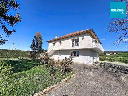 saint galmier : maison 4 pièce(s) 101m2 hab sur 4902 m² de terrain.