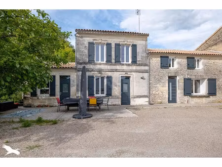 vente maison 6 pièces 134 m² à la chapelle-des-pots (17100)  272 896 €