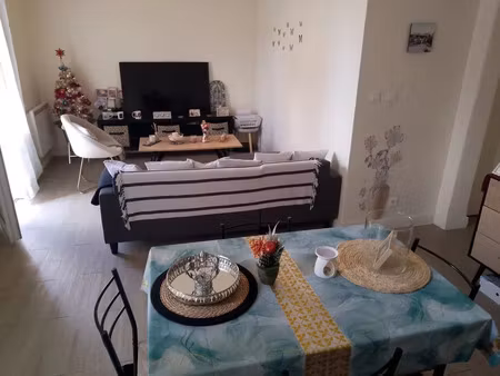 vente appartement 2 pièces 49 m² toulon (83200)