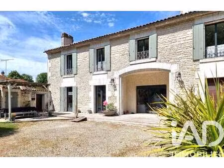 vente maison piscine à jarnac (16200) : à vendre piscine / 270m² jarnac