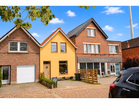 huis te koop in broechem met 2 slaapkamers