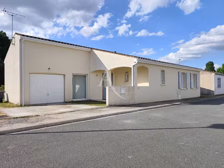 vente maison 4 pièces  101.00m²  chermignac