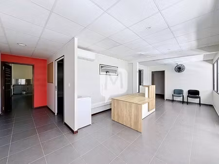 location local commercial cayenne 97300