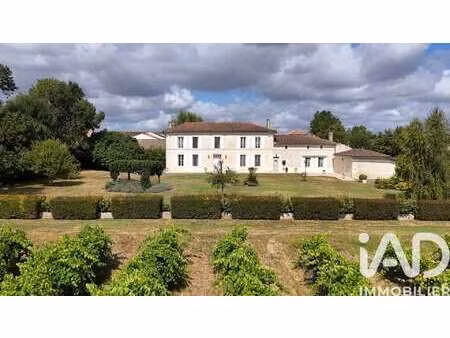 vente maison piscine à jarnac-champagne (17520) : à vendre piscine / 327m² jarnac-champagn
