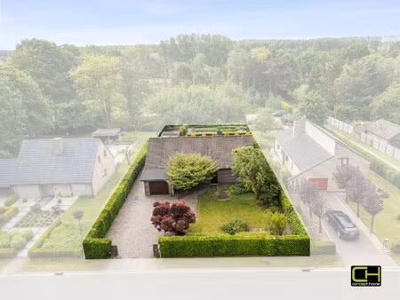 huis te koop in sint-kruis-winkel met 3 slaapkamers