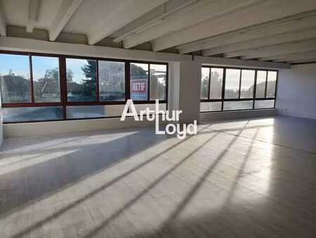 location bureaux 240 m² à 750 m²