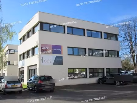 location bureaux 177 m²