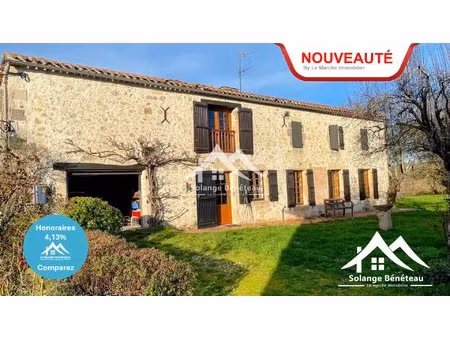 volumes généreux et authenticité pour cette maison en pierre proche de lannes
