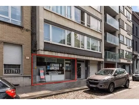 surface commerciale à vendre à italiëlei 171 anvers (rbv93025)