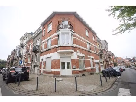 surface commerciale à louer à rue fernand séverin 30 schaerbeek (vbe23636)
