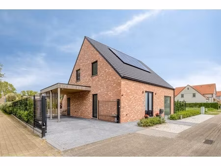 huis te koop in oostduinkerke met 3 slaapkamers