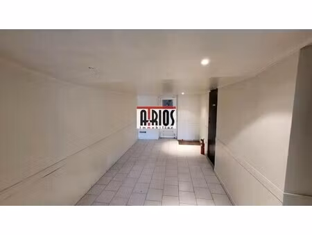 location commerce aubagne 13400 47m²