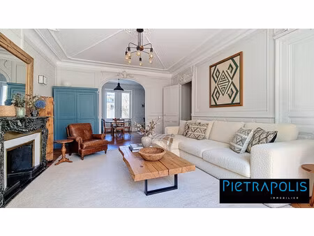 tassin horloge - t4 bourgeois de 114m² avec parking