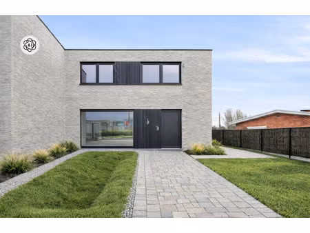 huis te koop in waregem met 3 slaapkamers