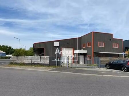 vente local d’activités milly la foret 91490 653m²