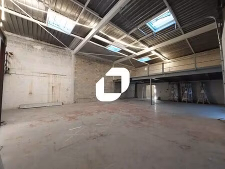 vente local d’activités plaisir 78370 334m²