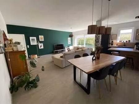 appartement 2ch de 130m²  peb a  jardin et parking