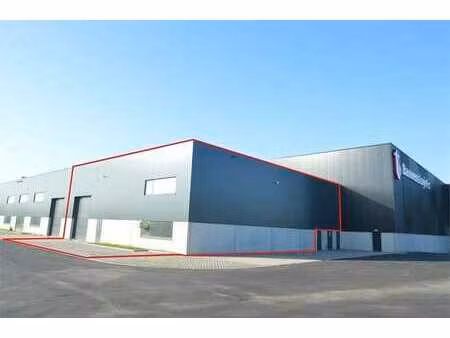 nieuwbouw kmo-unit van 512 m² + 5 parkings