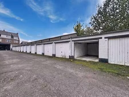 lot de 2 garages à jambes