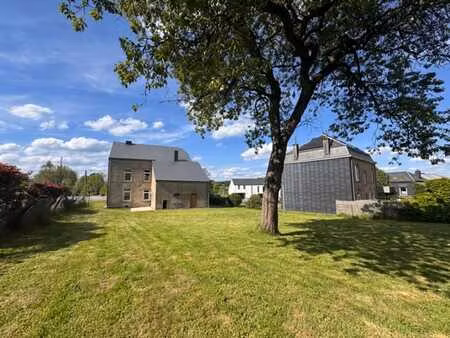 belle maison 3 chambres avec jardin à longlier
