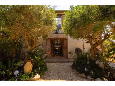 vente maison 10 pièces 300 m² à saint-hippolyte (66510)  580 250 €