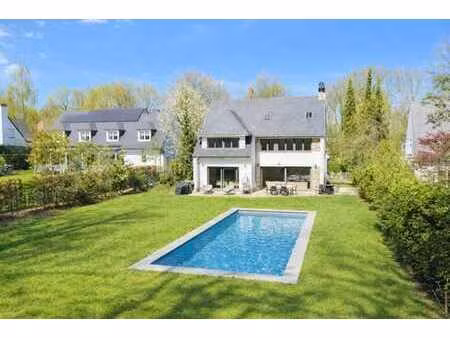 prox. stockel - magnifique villa sur 16ares 50 + piscine