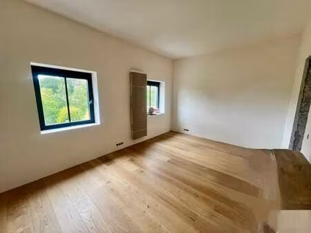 bierges - maison 3 façades completement renovée