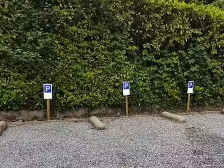 location - parking hasselt - 100 €/mois