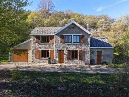 maison à rénover avec garage et terrain constructible