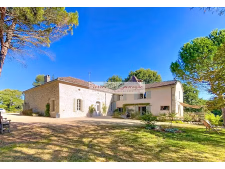 vente maison 11 pièces 420 m² à lectoure (32700)  595 000 €