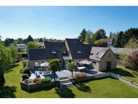 genappe - spacieuse villa 6ch - piscine - jardin paysagé