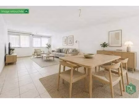 appartement 3 chambres avec terrasse et jardin privatif au r